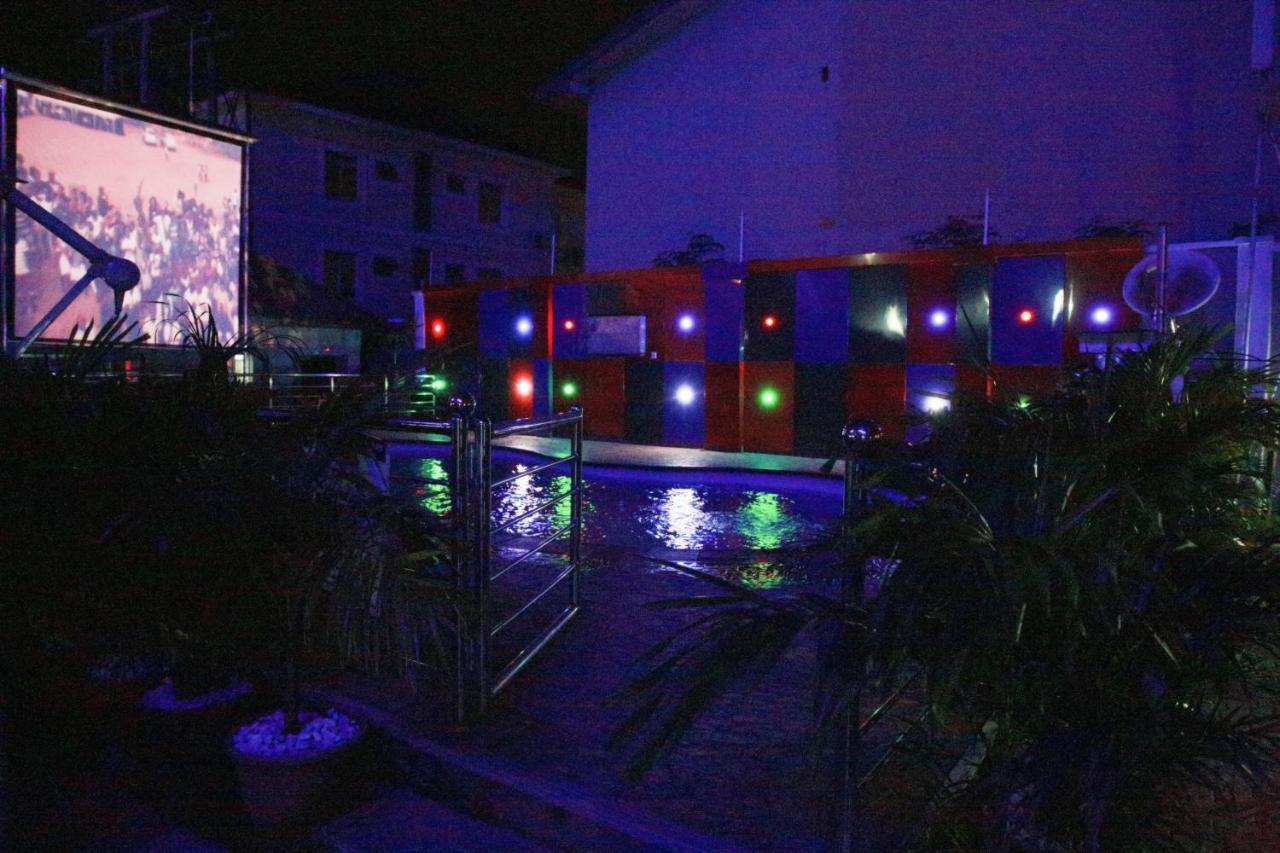 Western Dreams Hotel Abuja Kültér fotó