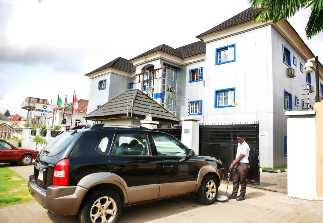 Western Dreams Hotel Abuja Kültér fotó